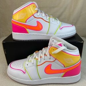 NIKE Air Jordan 1 MID EDGE GLOW GS Pink Blast